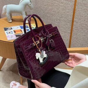 Classic Hermes Bag: A Stylish and Versatile Choice for Elegance